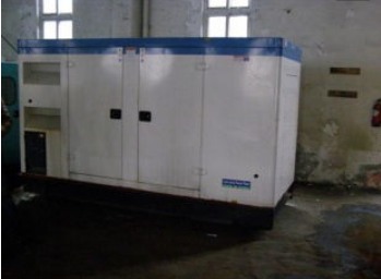 下冶镇康明斯150kw大型柴油二手发电机组